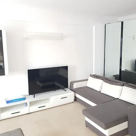 Apartment On The Sea *