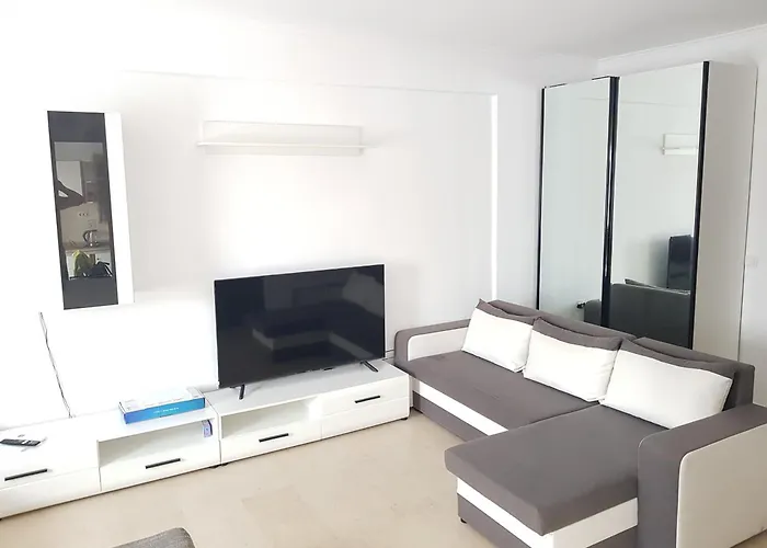 Apartment On The Sea *